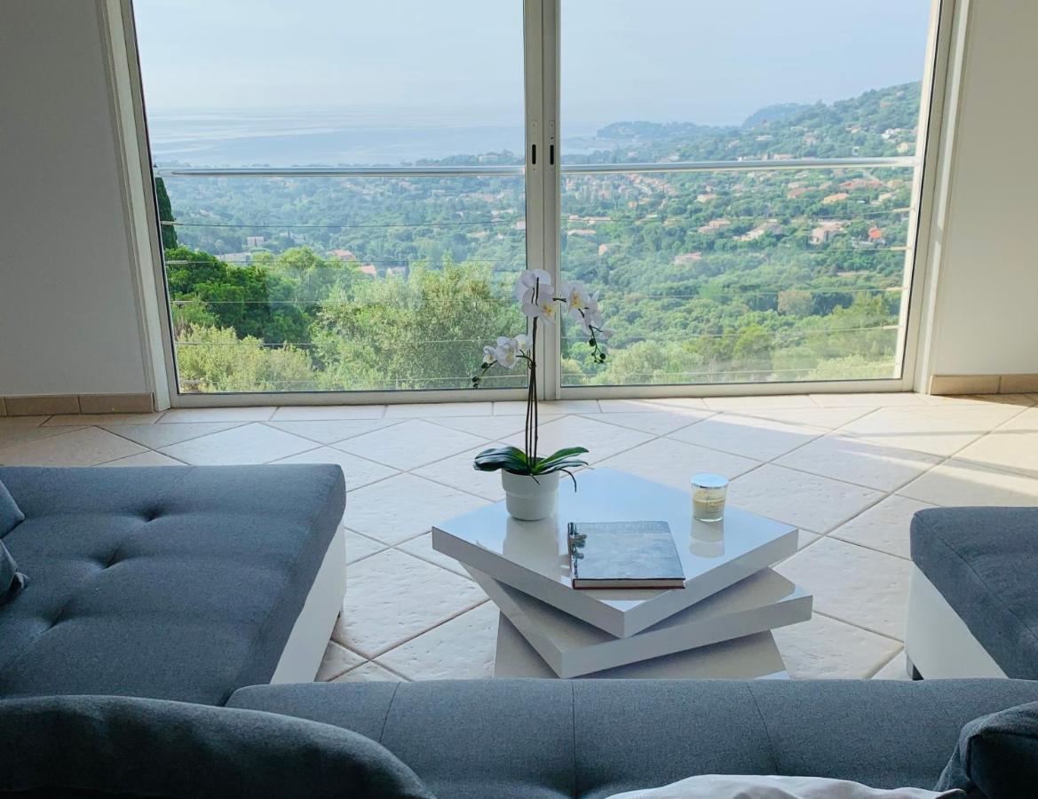 Maison Avec Vue Panoramique Cavalaire-sur-Mer Dış mekan fotoğraf